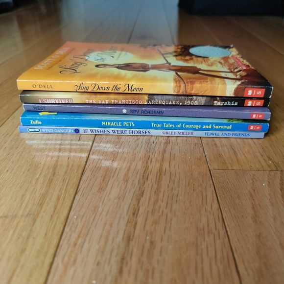 Paperback Set - Very Good - Picture 2 of 2